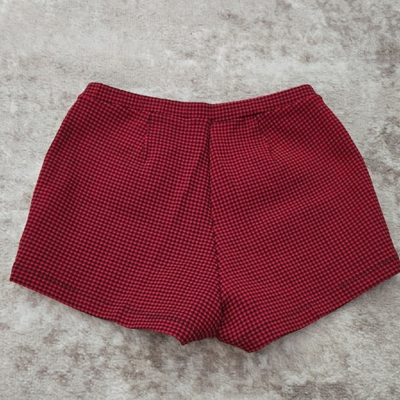 Glumann Helanca Stylish Red Checkered Women's Shorts Size Small - Picture 3 of 9